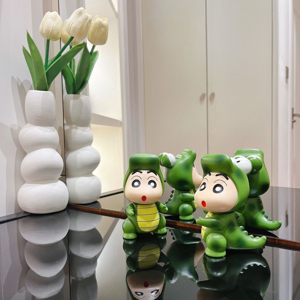 Crayon Shin-chan figuurtje in  - Desk Setup Design recensie en prijs