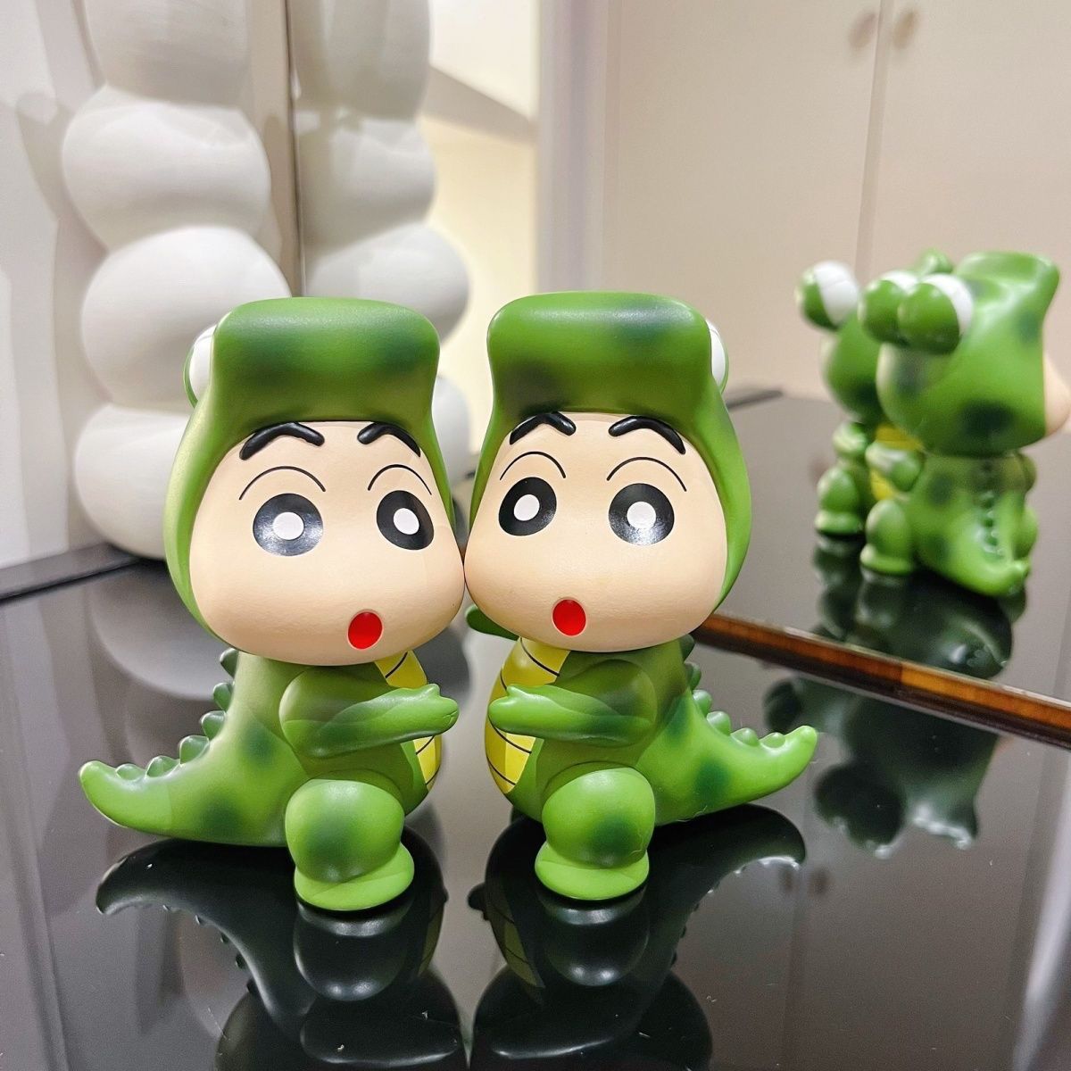 Crayon Shin-chan figuurtje in  - Desk Setup Design recensie en prijs